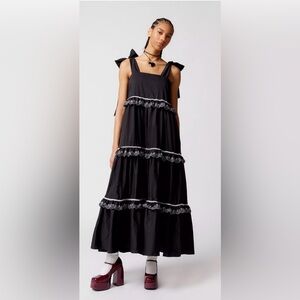 Sister Jane Coronet Embroidered Maxi Dress Flowy Scalloped Tiered Bows New M